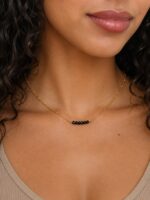 COLLIER NYLA