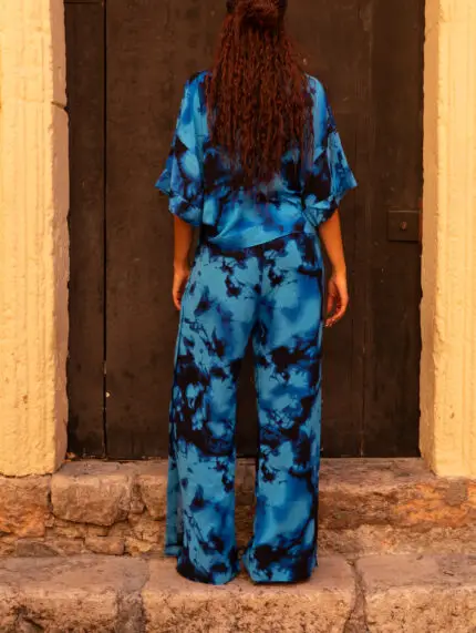 HAUT BLUE LAVA